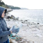 La contaminación por plásticos en los océanos explicada para jóvenes