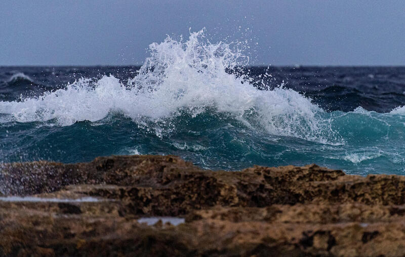 Alerta en Chile por el impacto de las marejadas en las costas y el medioambiente